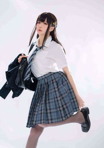 不扣扭的女孩